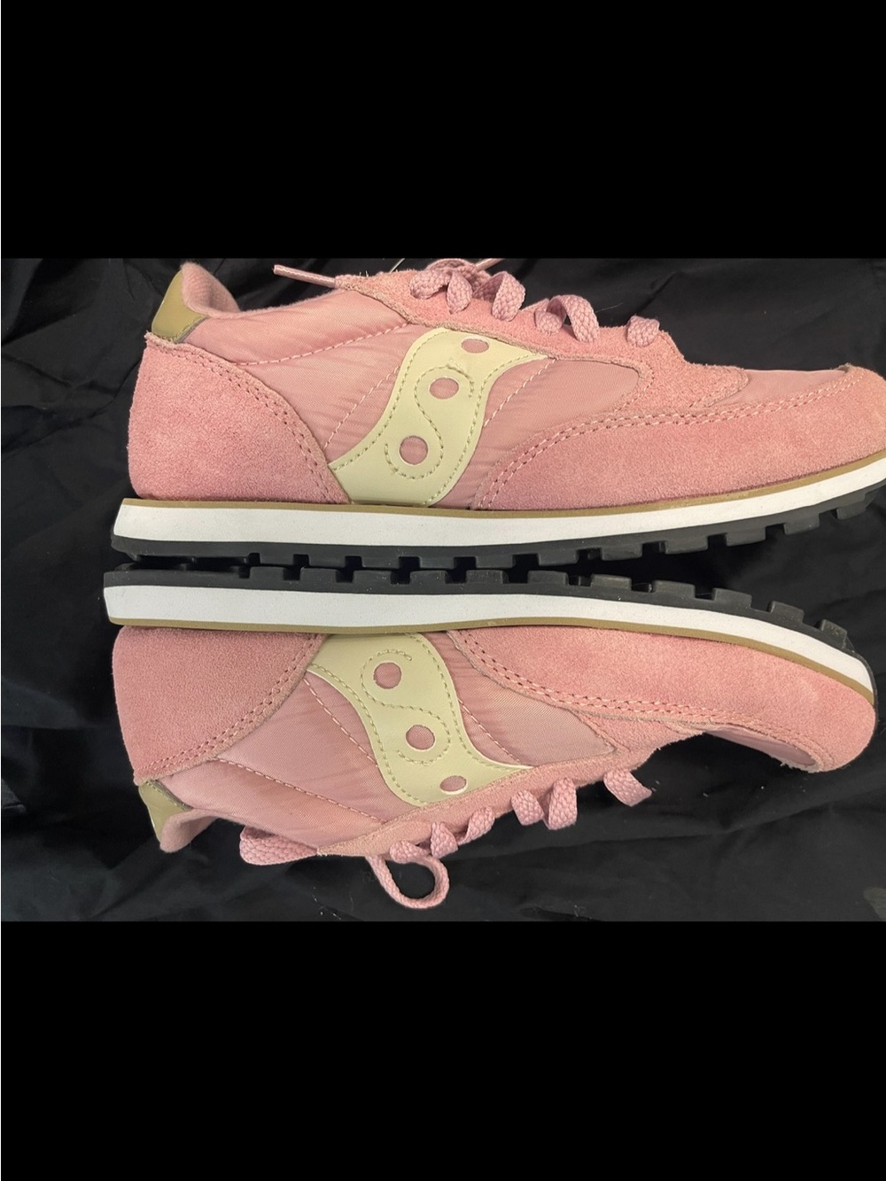 Saucony Jazz Low Pro Pink and Cream Retro Running Shoes 7